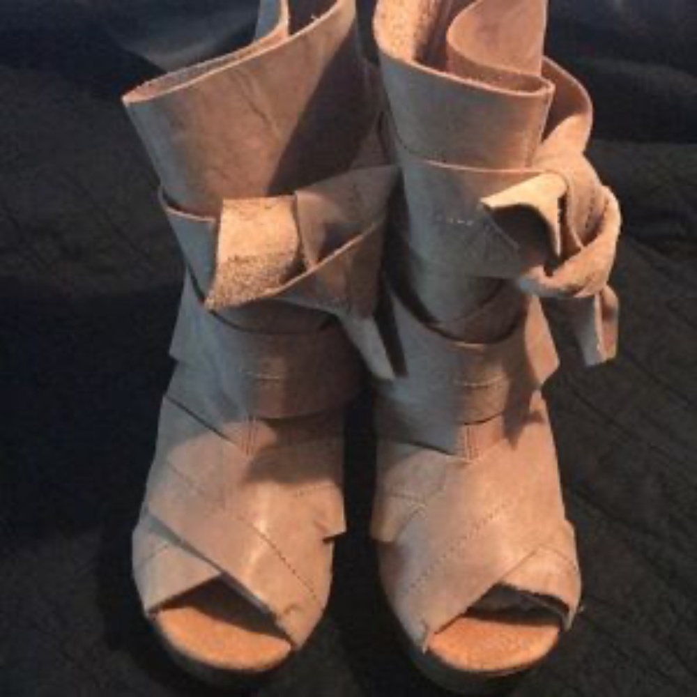 Free People Spire Wrap Clogs Size 40